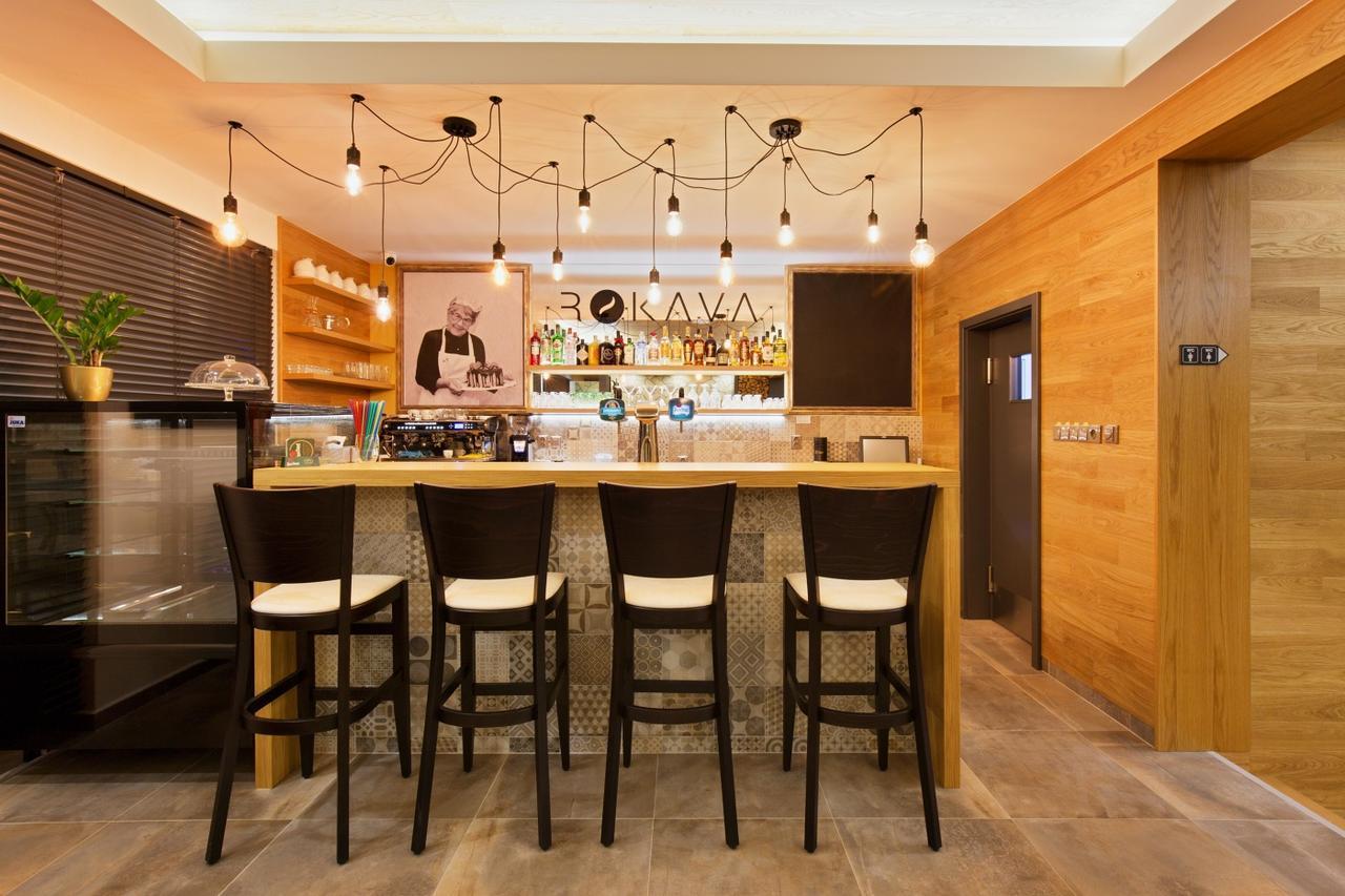 Rokava Hotel Rohatec Bagian luar foto